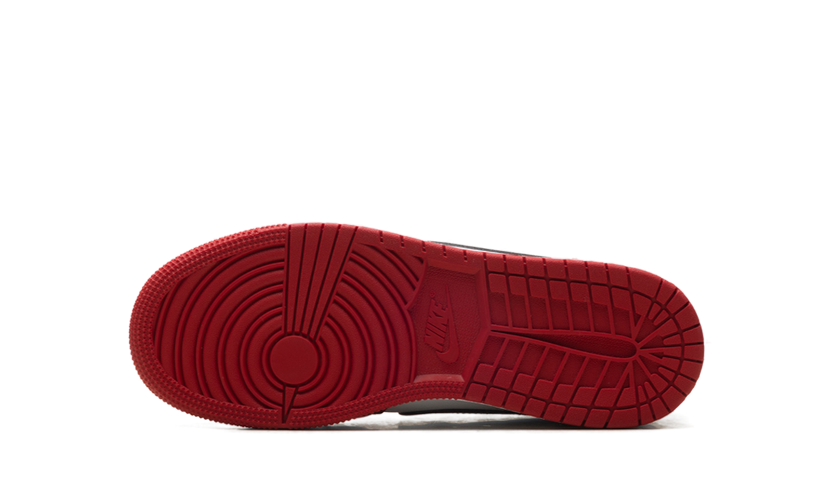 Overkicks - Air Jordan 1 Retro Low OG Chicago (2025) (GS) (HQ6999-600) - imagen 5