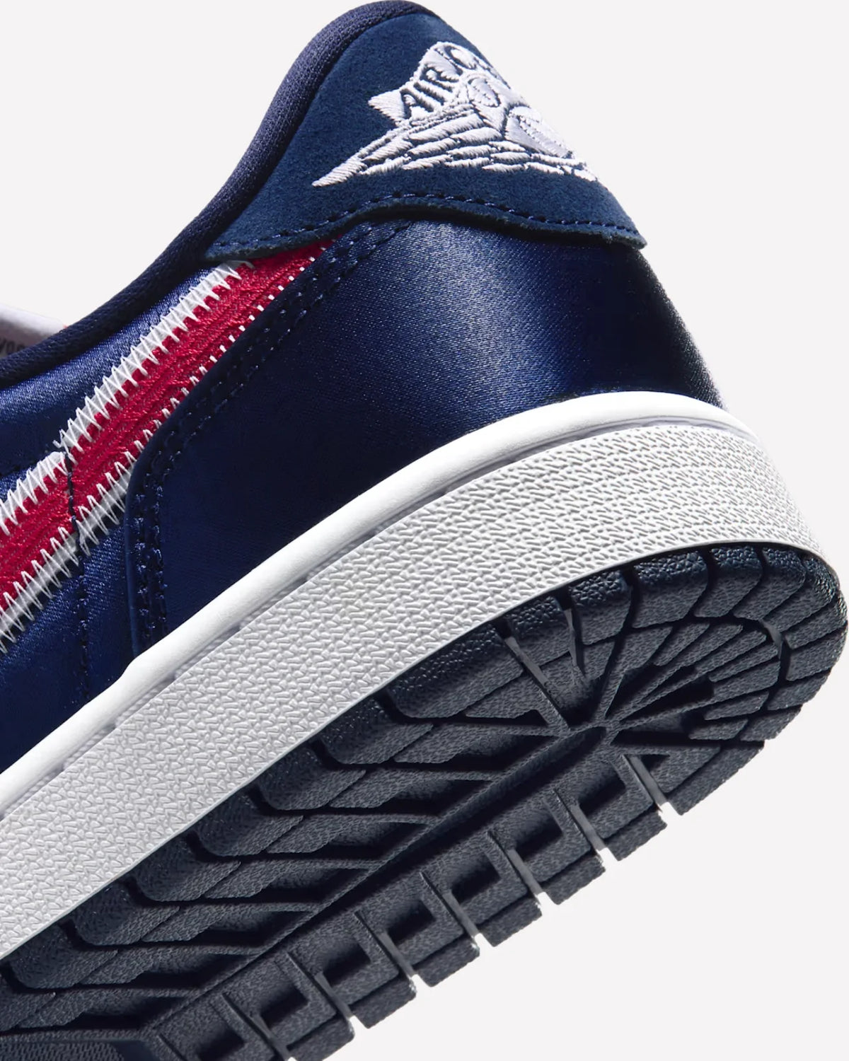 Overkicks - Air Jordan 1 Retro Low OG Howard University Bison (IX8478-410) - imagen 6