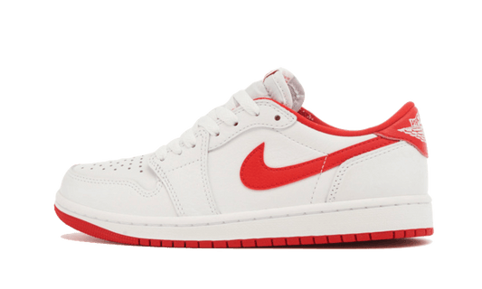Overkicks - Air Jordan 1 Retro Low OG University Red (CZ0790-161) - vista lateral