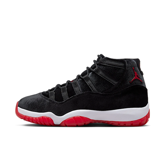 Overkicks - Air Jordan 11 Retro Bred Velvet (DB5457-061) - vista lateral