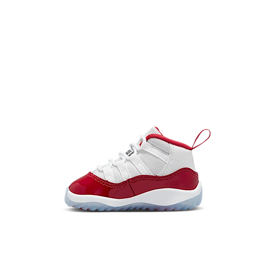 Overkicks - Air Jordan 11 Retro Cherry (2022) (TD) (378040-116) - vista lateral