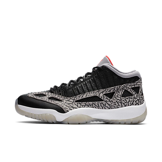 Overkicks - Air Jordan 11 Retro Low IE Black Cement (919712-006) - vista lateral