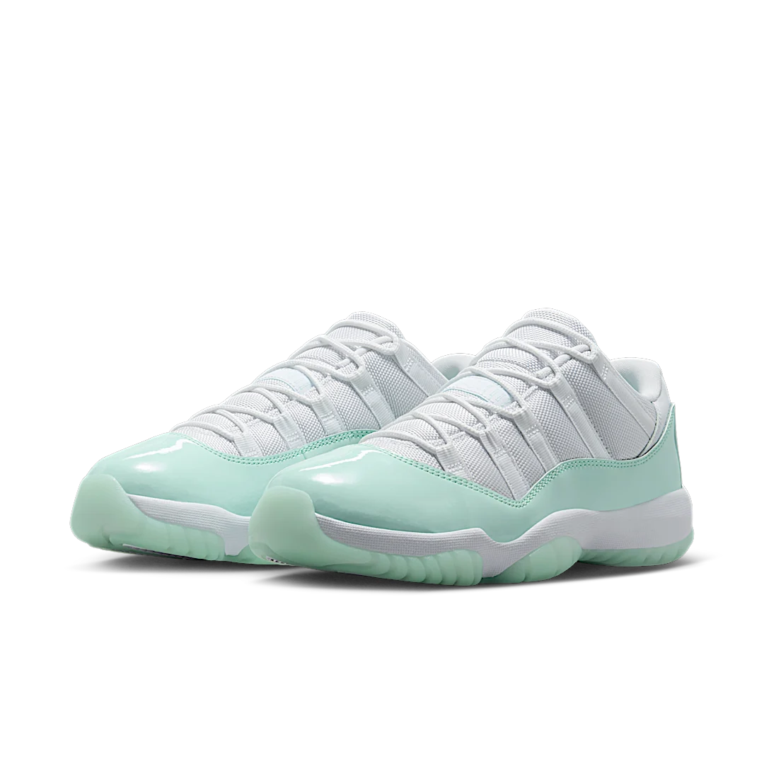 Overkicks - Air Jordan 11 Retro Low Igloo (AH7860-103) - vista trasera