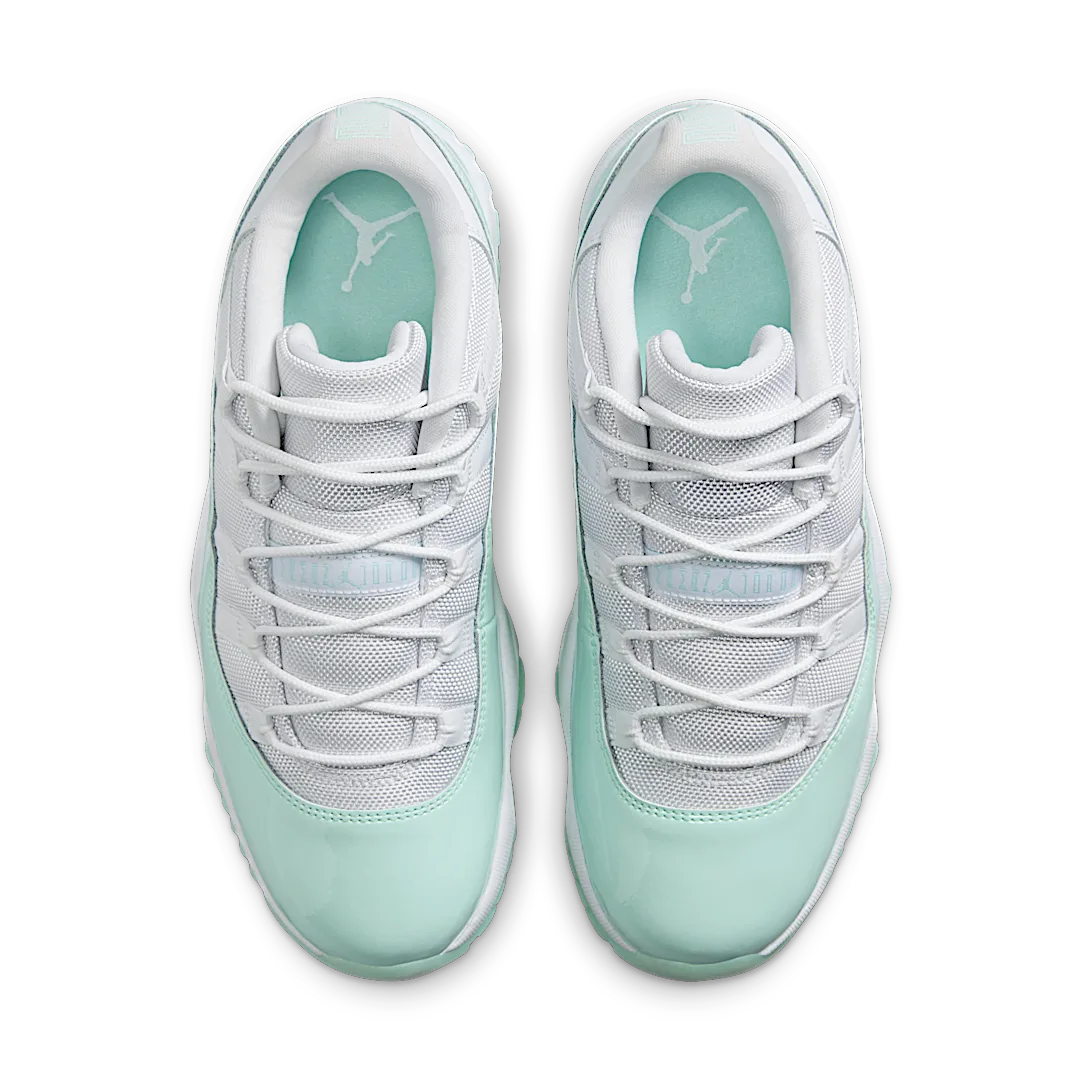 Overkicks - Air Jordan 11 Retro Low Igloo (AH7860-103) - par completo