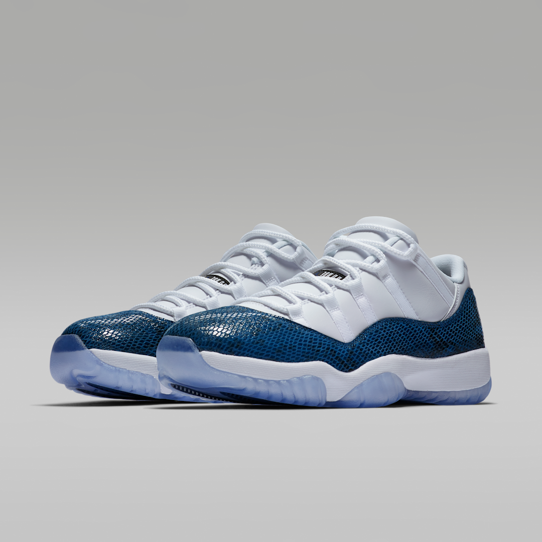Overkicks - Air Jordan 11 Retro Low Snake Navy (2019) (CD6846-102) - vista trasera