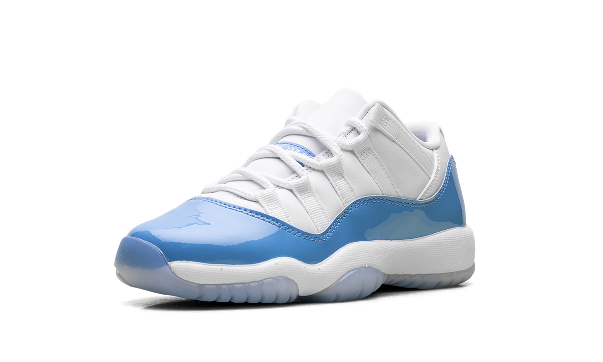 Overkicks - Air Jordan 11 Retro Low University Blue (2026) (GS) (FV5121-100) - imagen 4