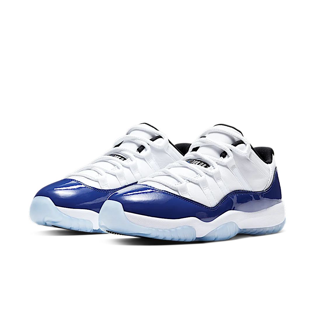 Overkicks - Air Jordan 11 Retro Low White Concord (AH7860-100) - vista trasera