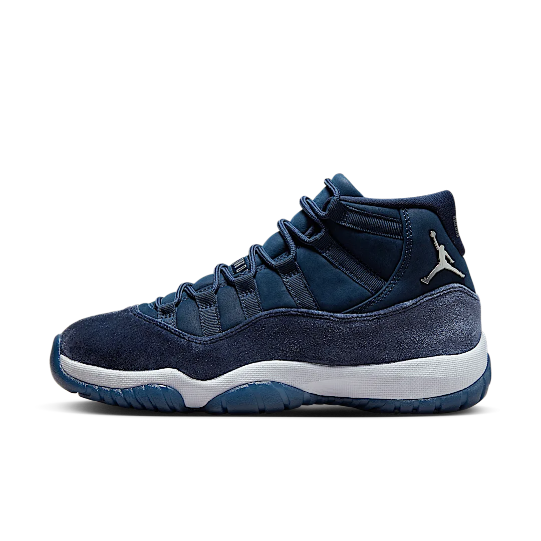 Overkicks - Air Jordan 11 Retro Midnight Navy (AR0715-441) - vista lateral