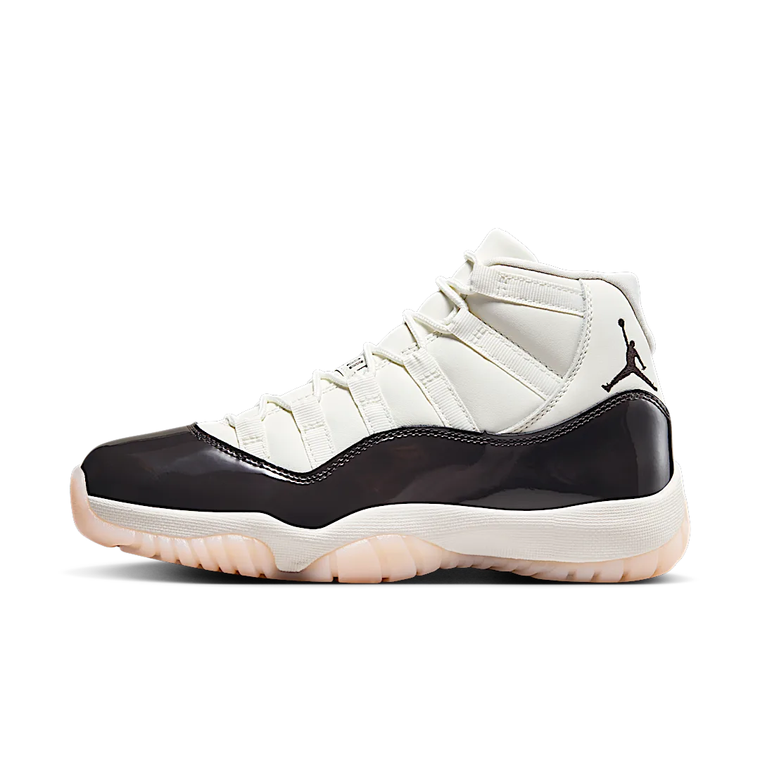Overkicks - Air Jordan 11 Retro Neapolitan (AR0715-101) - vista lateral