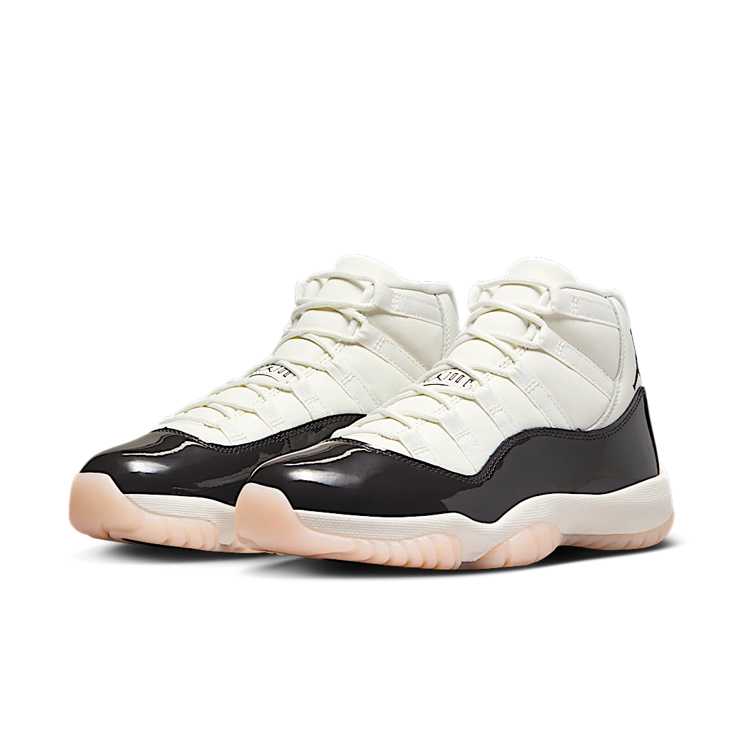 Overkicks - Air Jordan 11 Retro Neapolitan (AR0715-101) - vista trasera