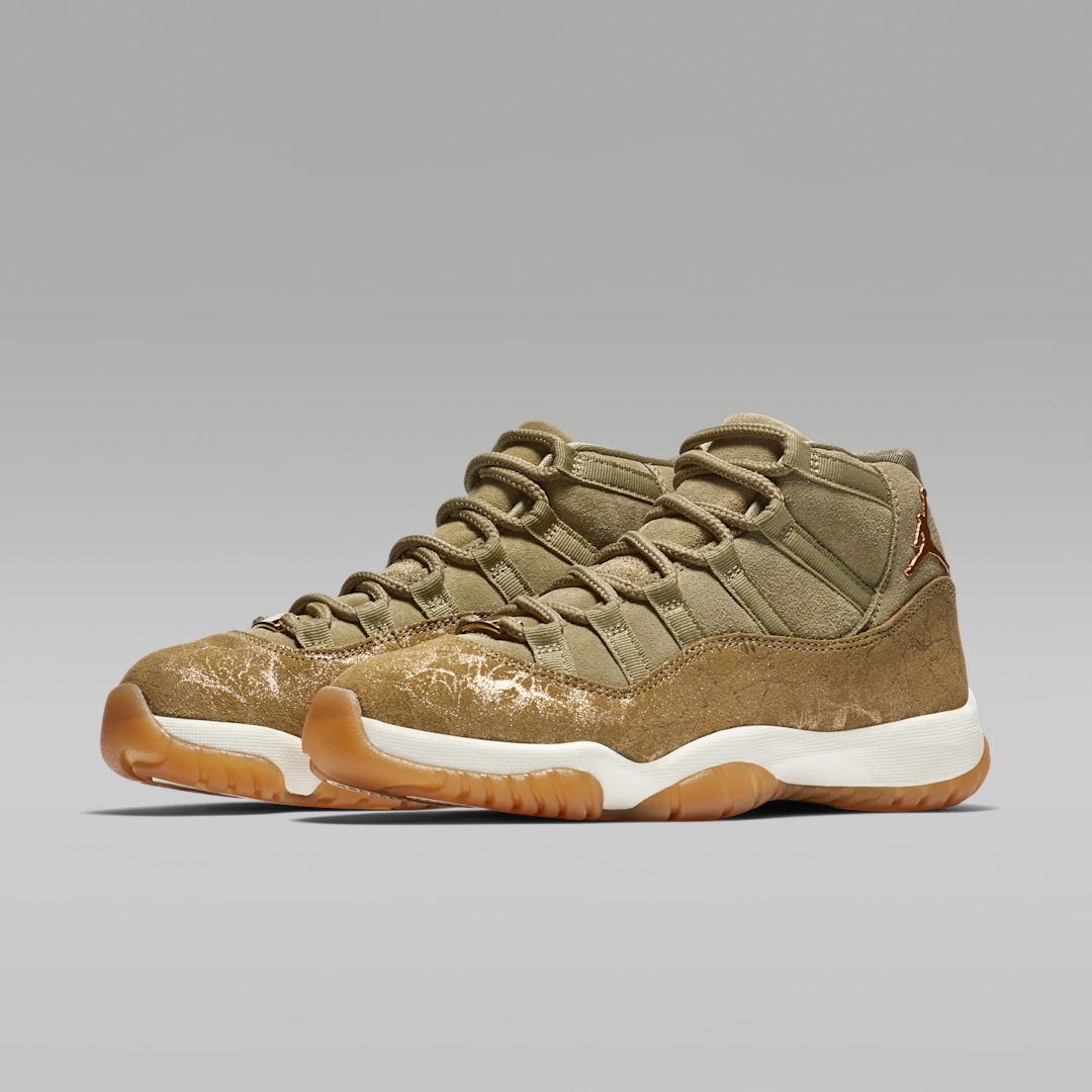 Overkicks - Air Jordan 11 Retro Neutral Olive (AR0715-200) - vista trasera