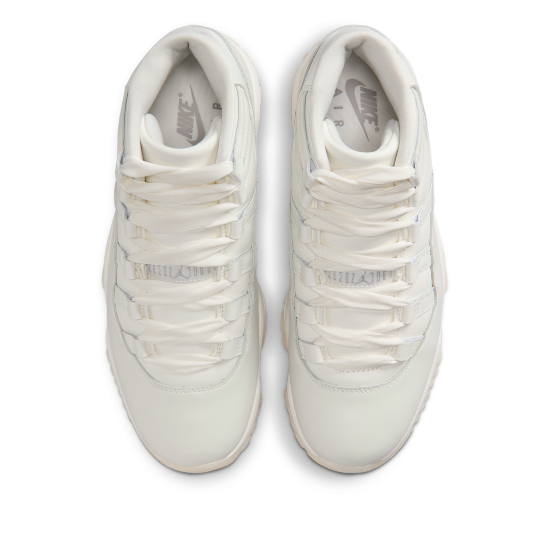 Overkicks - Air Jordan 11 Retro Pearl (AR0715-110) - par completo