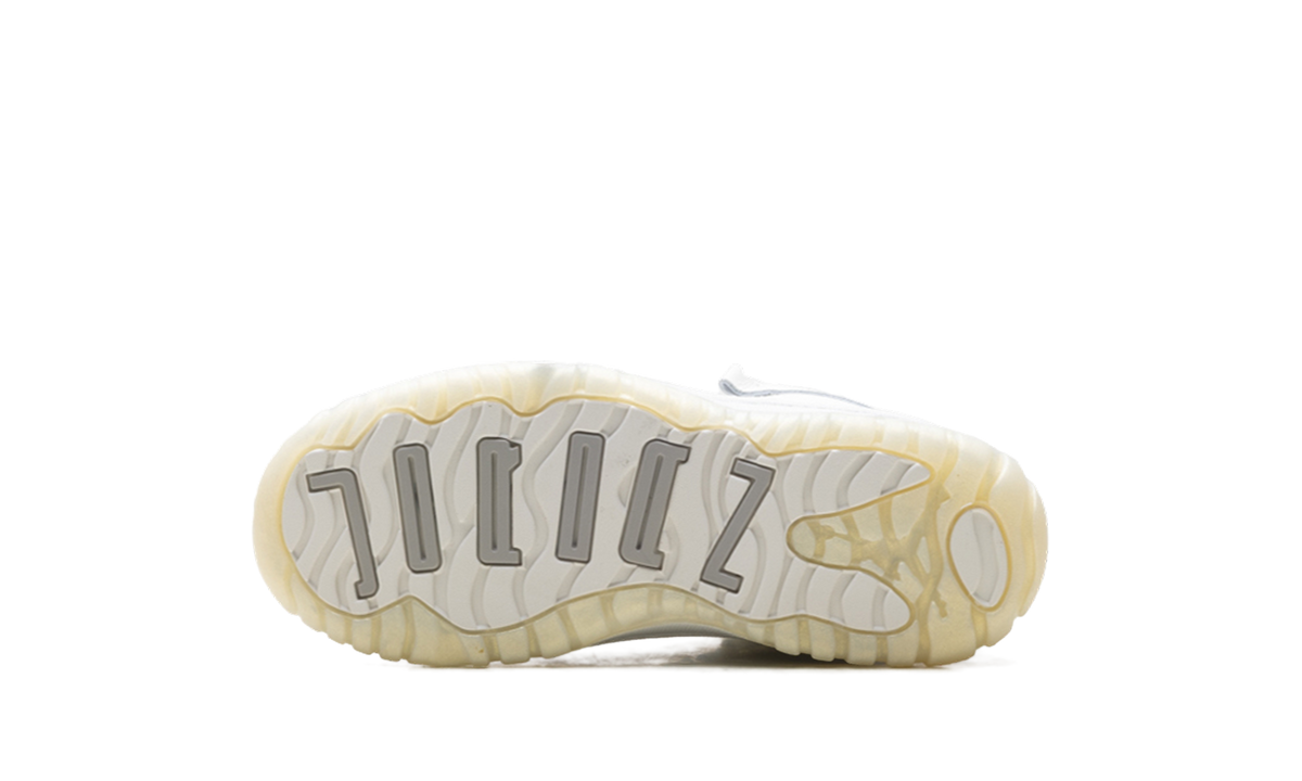 Overkicks - Air Jordan 11 Retro Pearl (PS) (DO3857-110) - imagen 5