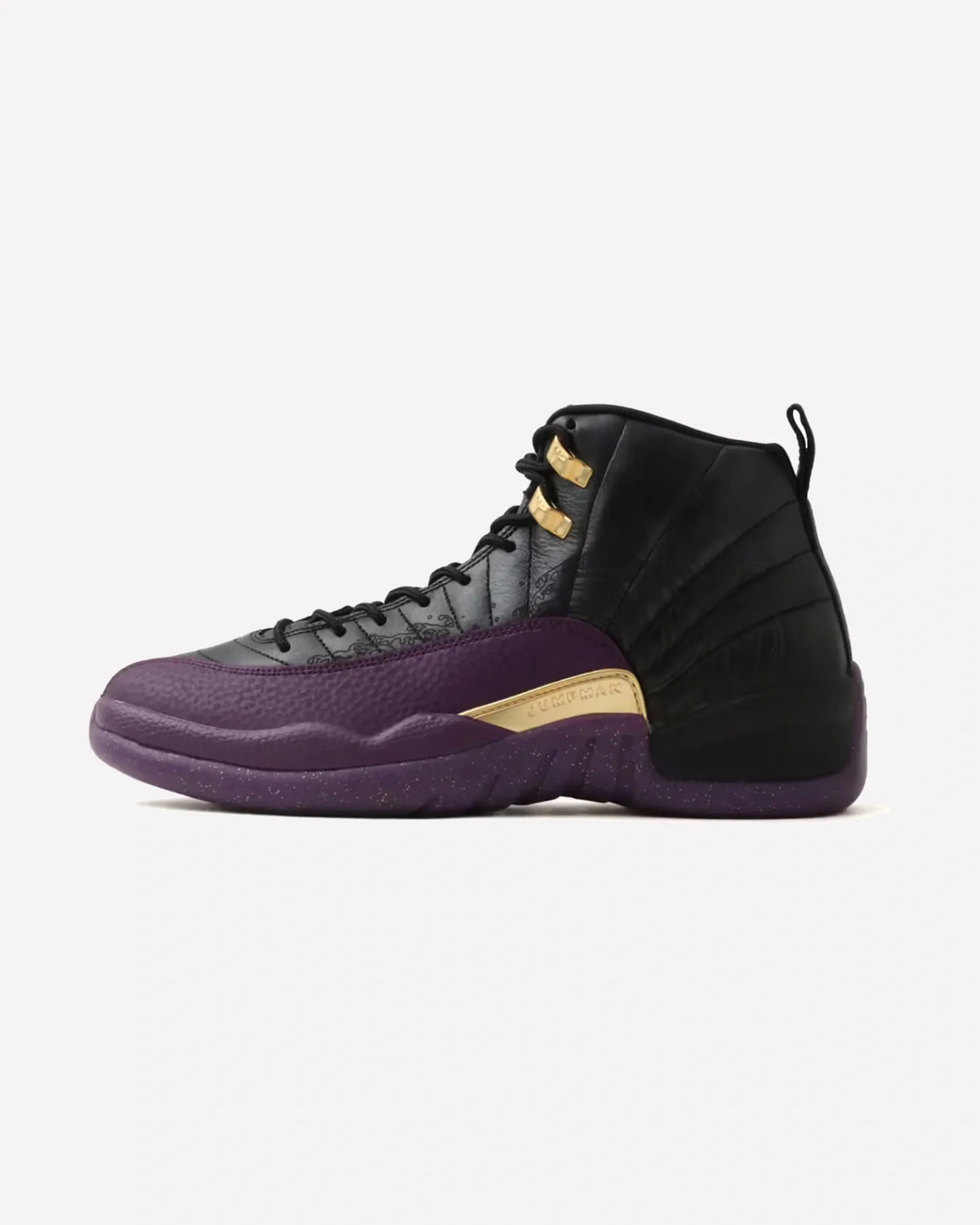 Overkicks - Air Jordan 12 Retro Sumo (IW1218-098) - vista lateral