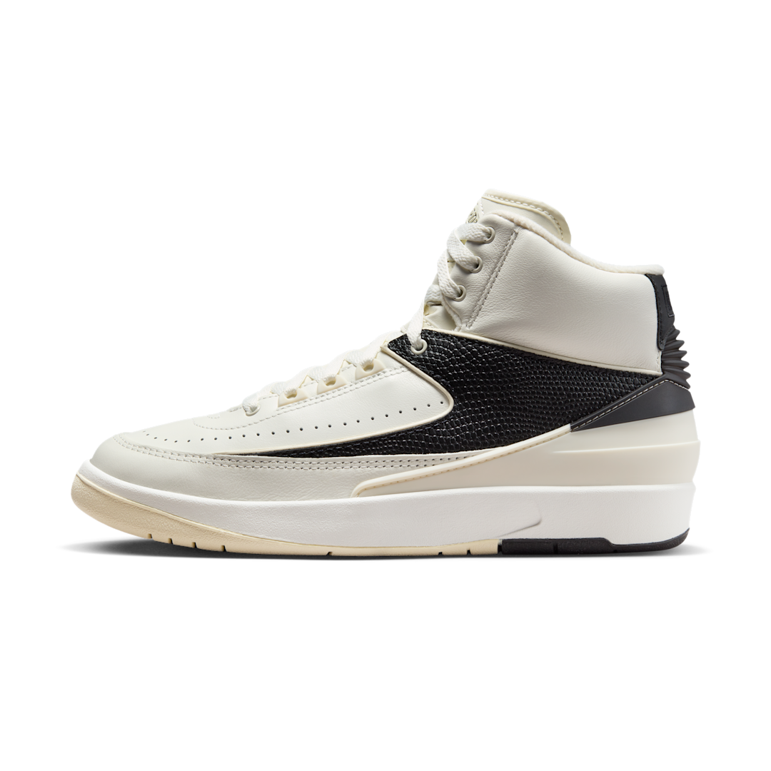 Overkicks - Air Jordan 2 Retro Sail Black (DX4400-100) - vista lateral