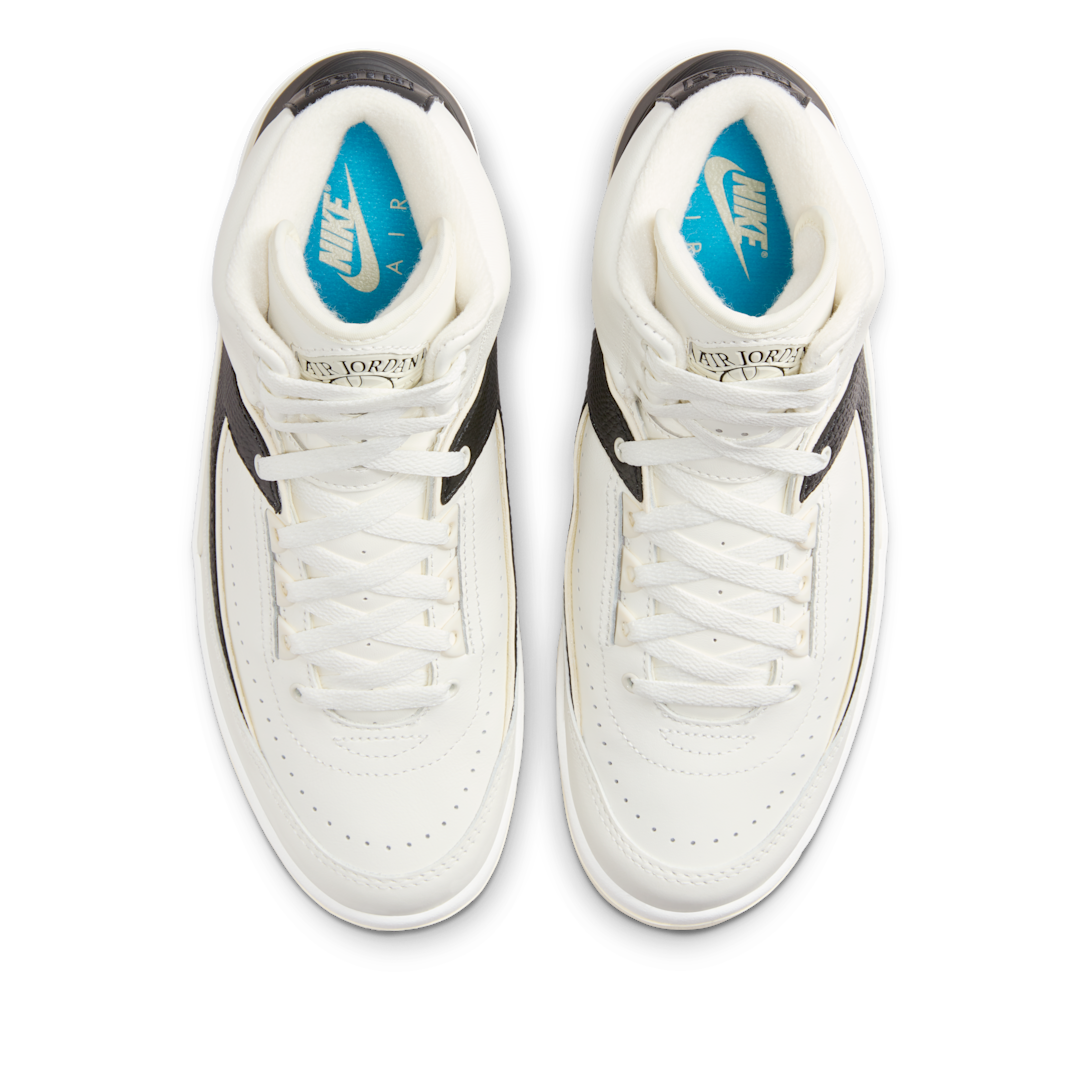 Overkicks - Air Jordan 2 Retro Sail Black (DX4400-100) - par completo