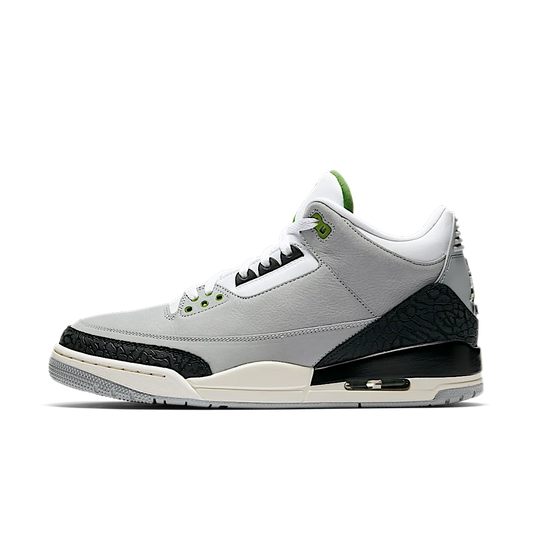 Overkicks - Air Jordan 3 Retro Chlorophyll (136064-006) - vista lateral
