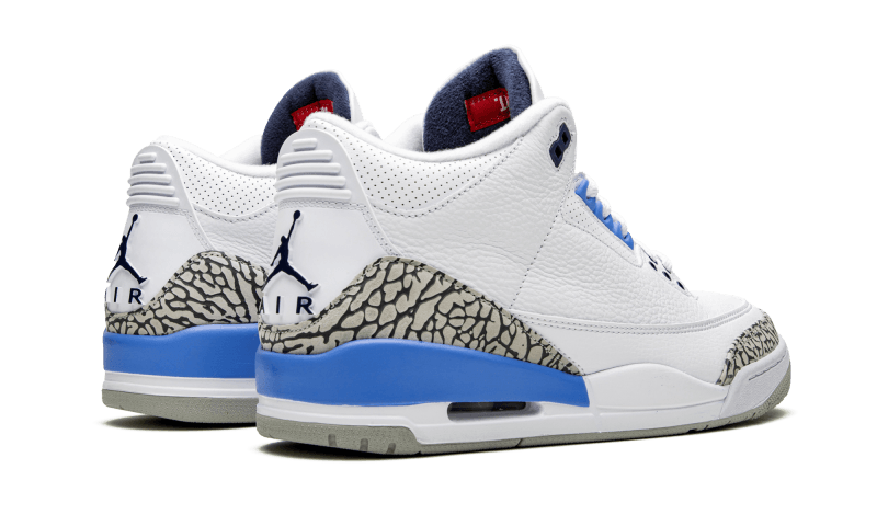 Overkicks - Air Jordan 3 Retro UNC (2020) (CT8532-104) - par completo