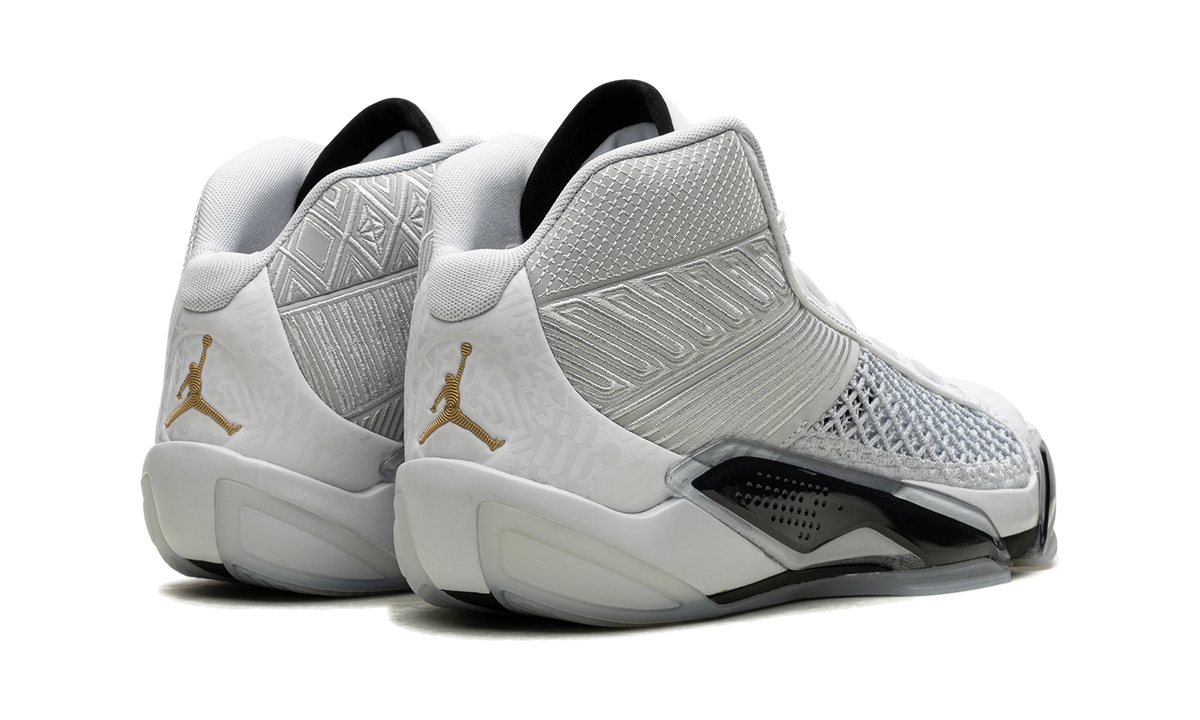 Overkicks - Air Jordan 38 FIBA (Clear Sole) (FN7481-100) - par completo