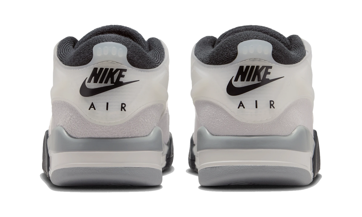 Overkicks - Air Jordan 4 RM White Light Smoke Grey Black (FQ7938-108) - detalle talón