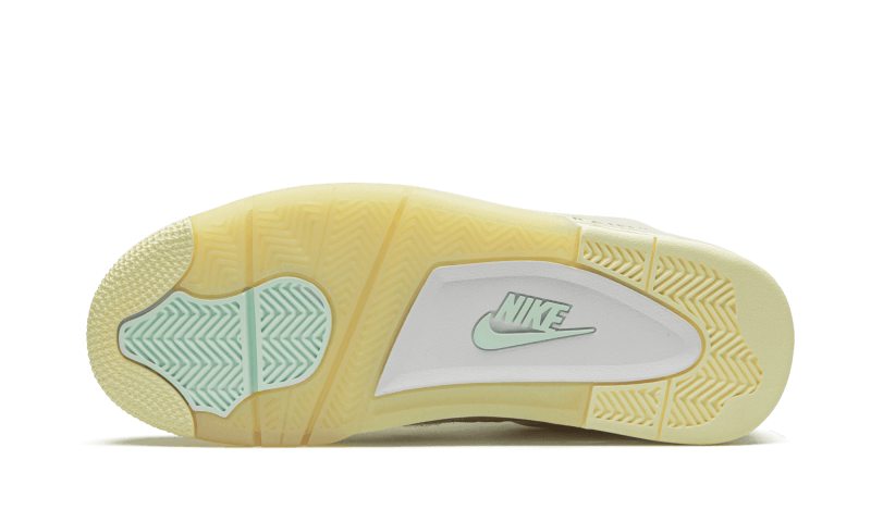 Overkicks - Air Jordan 4 Retro Off-White Sail (CV9388-100) - detalle suela