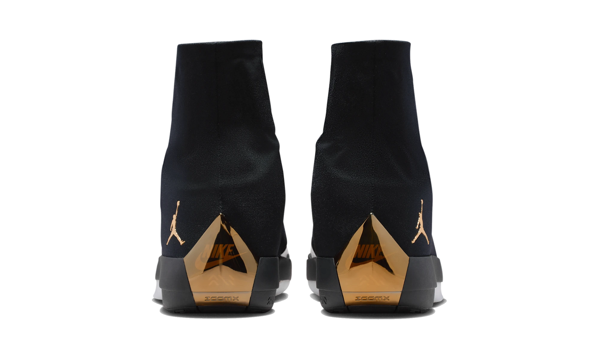 Overkicks - Air Jordan 40-28 Black Metallic Gold (IR2085-001) - detalle talón