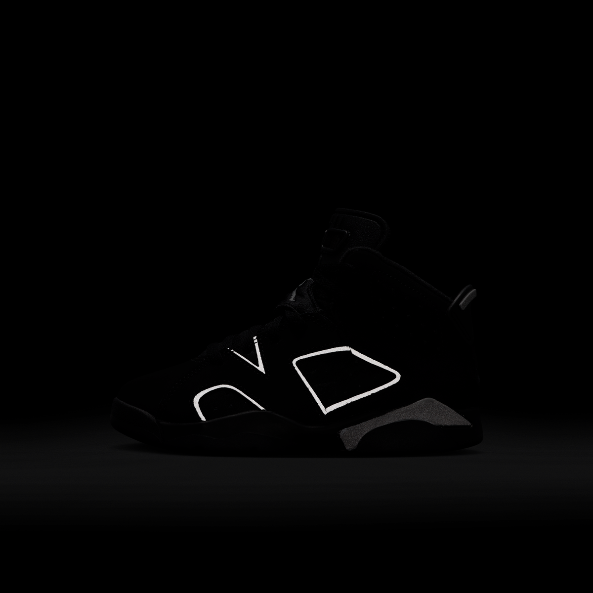 Overkicks - Air Jordan 6 Retro Cap and Gown (PS) (IR2287-010) - imagen 9