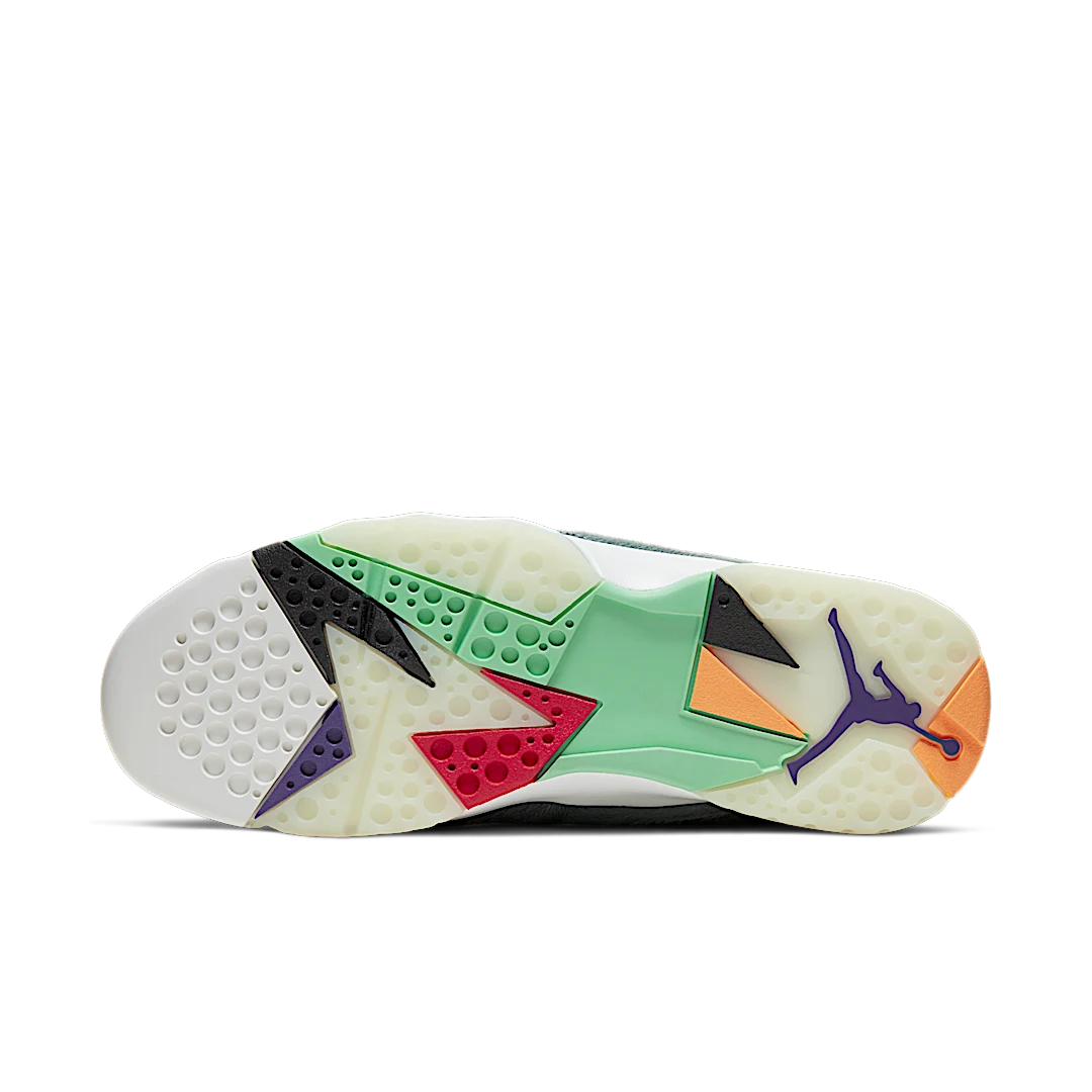 Overkicks - Air Jordan 7 Retro Neutral Grey (CT8528-002) - detalle suela