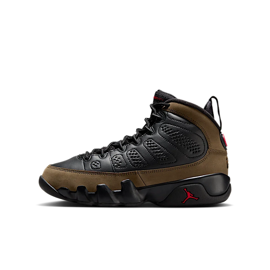 Overkicks - Air Jordan 9 Retro Olive (2024) (GS) (HV4574-030) - vista lateral