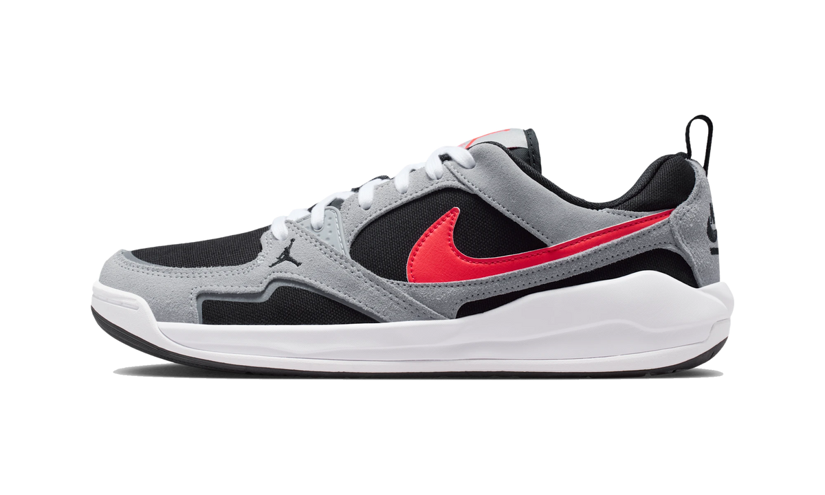 Overkicks - Air Jordan CMFT Era Black Wolf Grey Infrared (HJ6777-006) - vista lateral