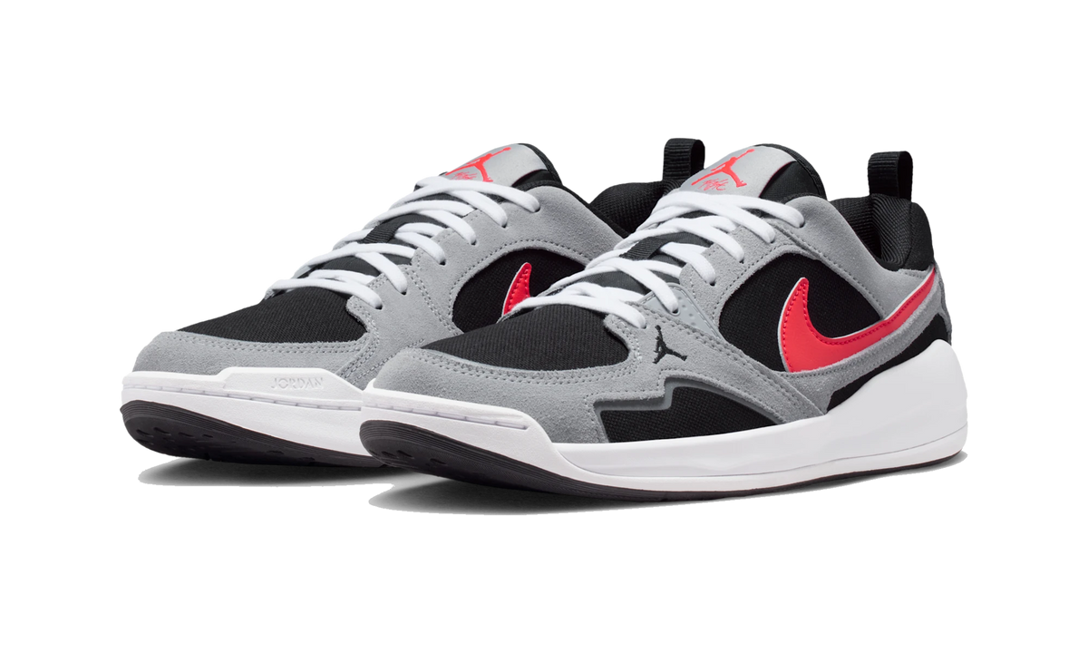 Overkicks - Air Jordan CMFT Era Black Wolf Grey Infrared (HJ6777-006) - vista trasera