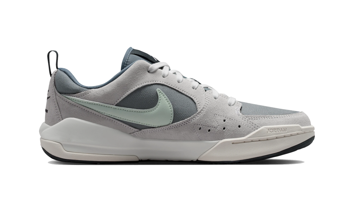 Overkicks - Air Jordan CMFT Era Cool Grey Iris Whisper Jade Aura (HJ6777-003) - detalle suela