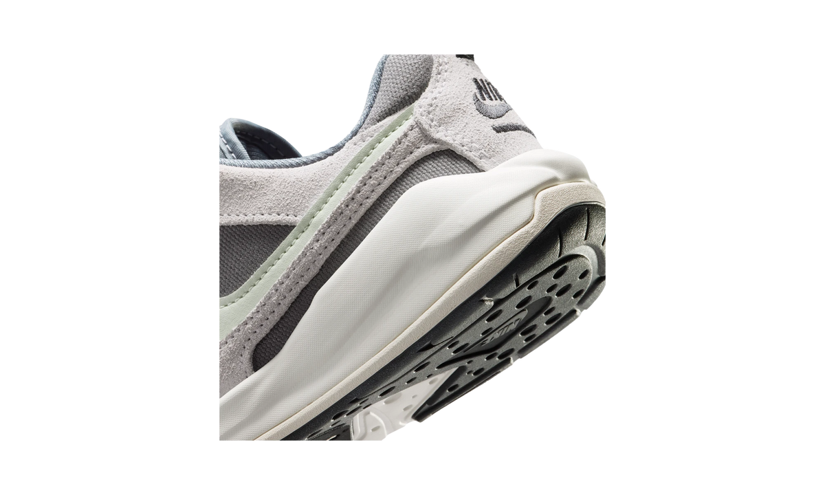 Overkicks - Air Jordan CMFT Era Cool Grey Iris Whisper Jade Aura (HQ0506-003) - detalle
