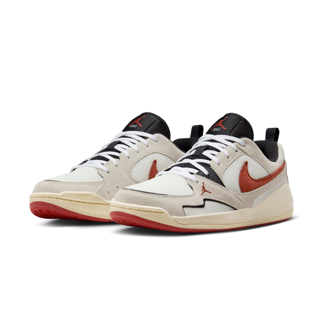 Overkicks - Air Jordan CMFT Era Sail Black Redstone (HJ6777-101) - vista trasera