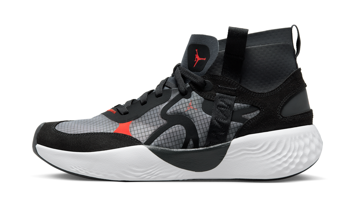 Overkicks - Air Jordan Delta 3 Mid Black Chile Red (DR7614-060) - vista lateral