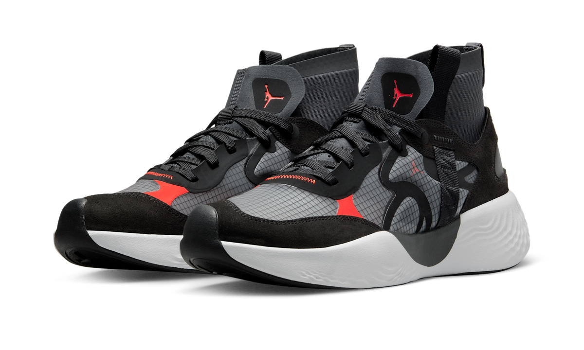 Overkicks - Air Jordan Delta 3 Mid Black Chile Red (DR7614-060) - vista trasera