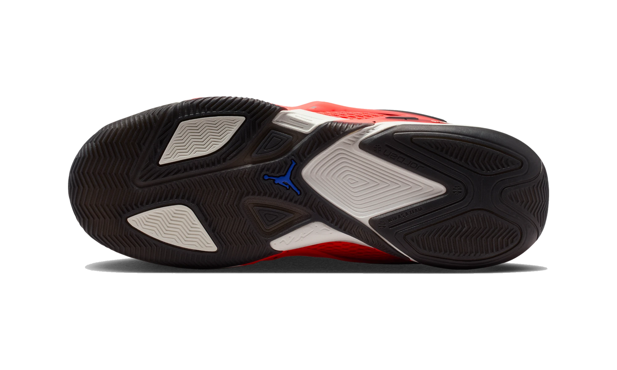 Overkicks - Air Jordan Heir Bright Crimson (FQ3858-614) - par completo