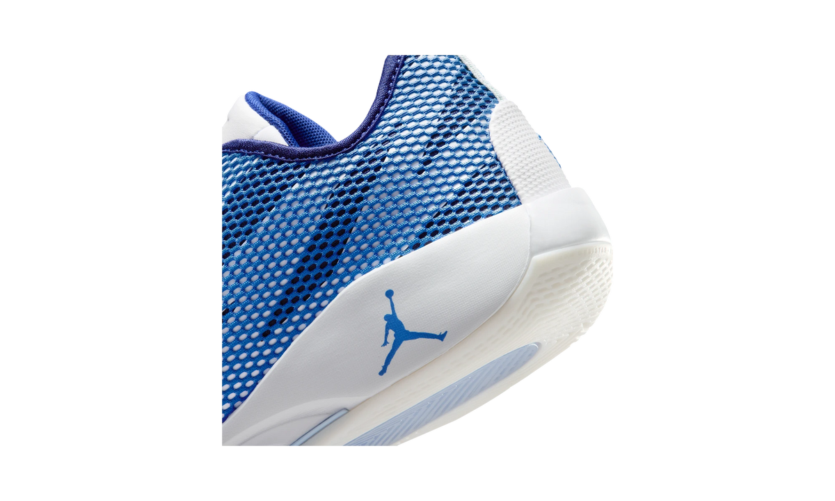 Overkicks - Air Jordan Luka .77 Big Ticket (IF1610-102) - detalle