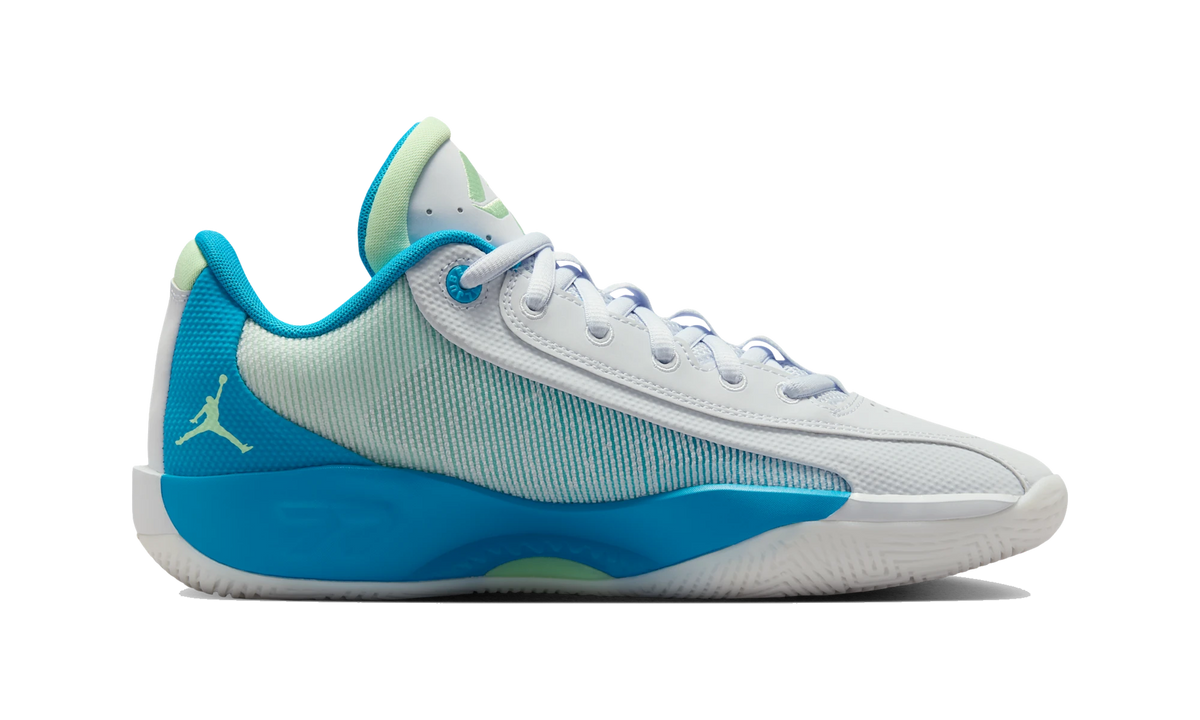 Overkicks - Air Jordan Luka .77 Football Grey (HF0806-002) - detalle suela