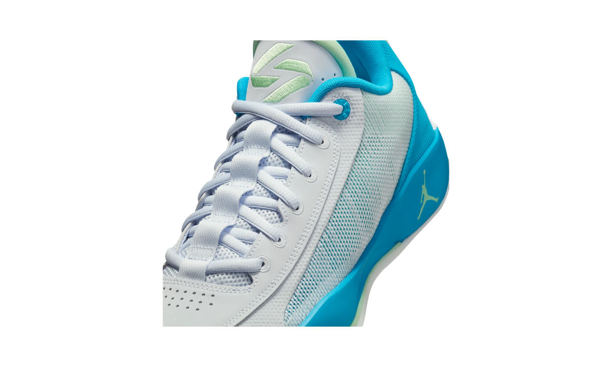 Overkicks - Air Jordan Luka .77 Football Grey (HF0806-002) - detalle lateral interior