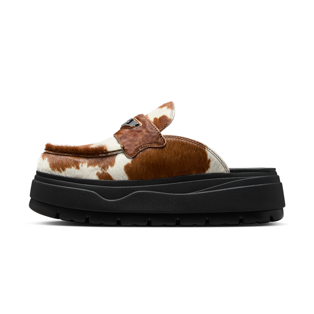 Overkicks - Air Jordan Mule Cow Print (IB1497-001) - vista lateral