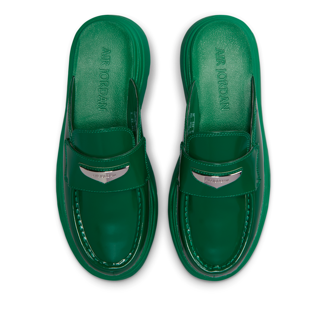 Overkicks - Air Jordan Mule Malachite Metallic Silver (HJ4292-300) - par completo