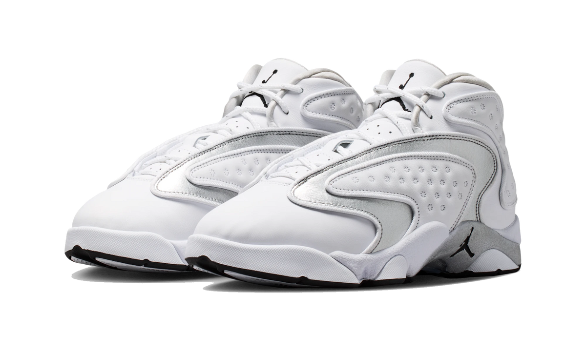 Overkicks - Air Jordan OG White Metallic Silver (2026) (CW0907-102) - vista trasera