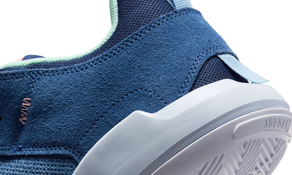 Overkicks - Air Jordan One Take 5 Khelcey Barrs (FD2335-400) - detalle