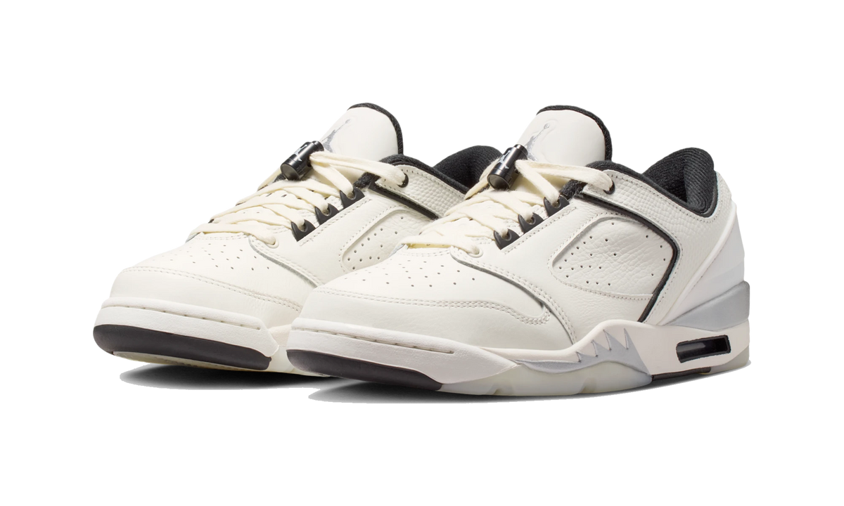 Overkicks - Air Jordan Sixty Plus Low Sail Black Swan (IR1847-100) - vista trasera