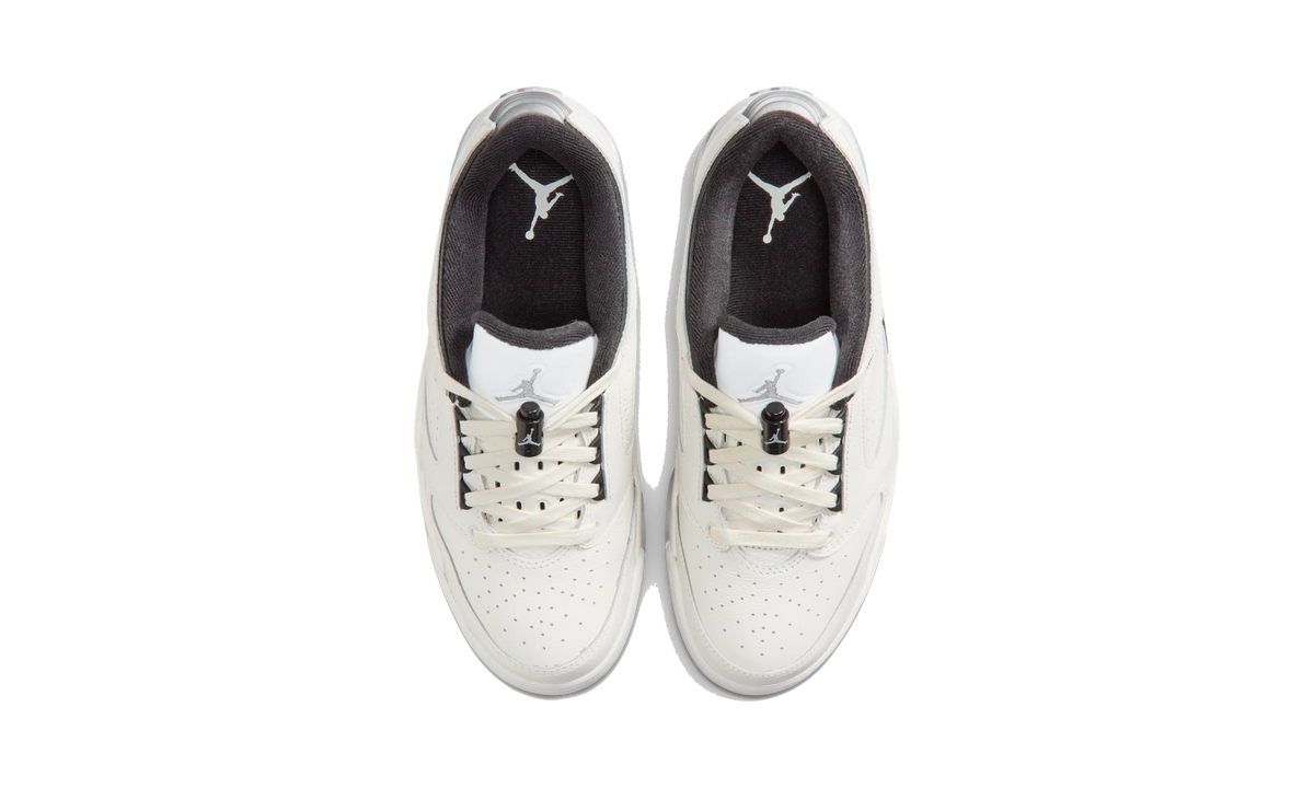 Overkicks - Air Jordan Sixty Plus Low Sail Black Swan (IR1847-100) - vista superior