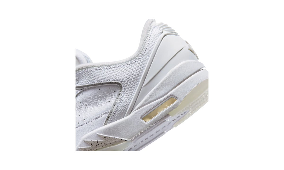 Overkicks - Air Jordan Sixty Plus Low White (IR1847-101) - detalle
