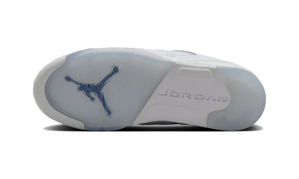 Overkicks - Air Jordan Sixty Plus Low White Pure Platinum (IO1866-101) - par completo