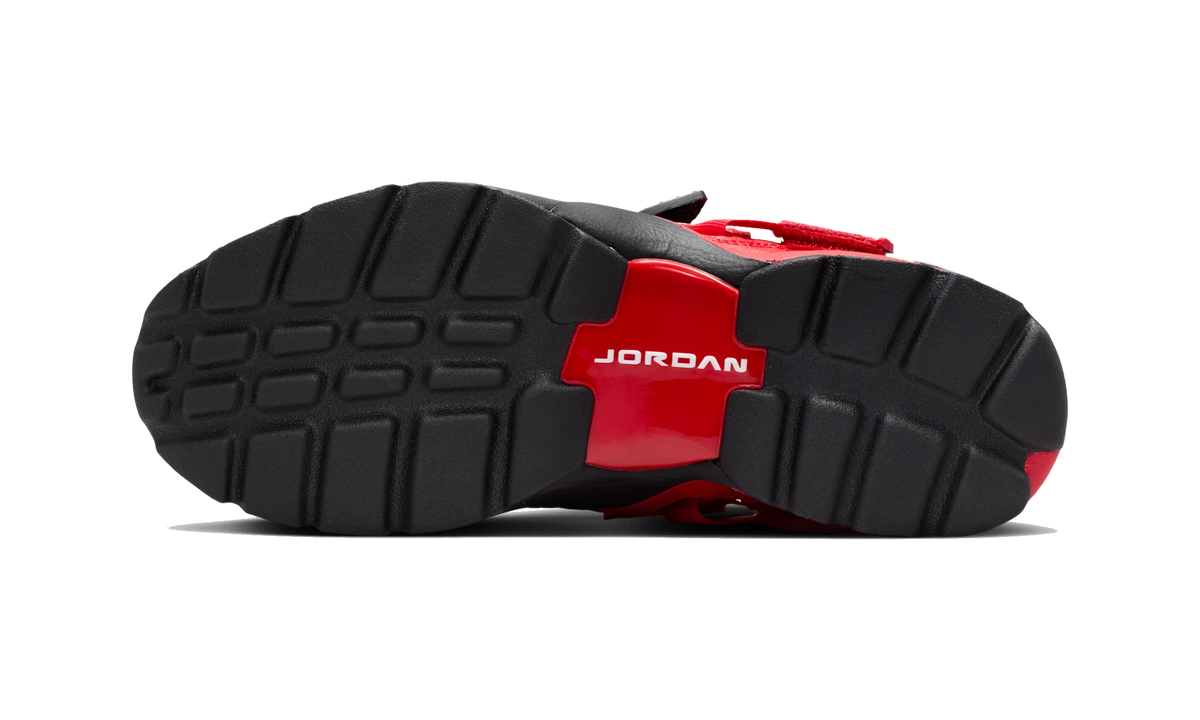 Overkicks - Air Jordan Trunner LX Bred (HQ2164-003) - par completo