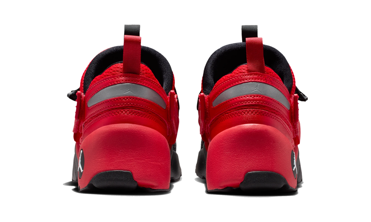 Overkicks - Air Jordan Trunner LX Bred (HQ2164-003) - detalle talón